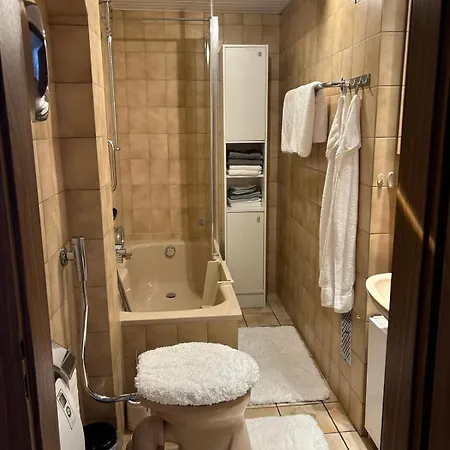 Casa Commodore Naehe Messe دوسلدورف